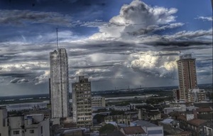 Viernes fresco a cálido con lluvias aisladas en el norte