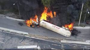 Sube a 9 la cifra de fallecidos por explosión de camión con gas en México