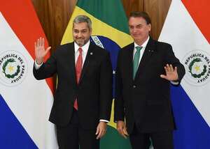 Mario Abdo envía solidaridad a Bolsonaro, quien fue condenado a 27 años de cárcel