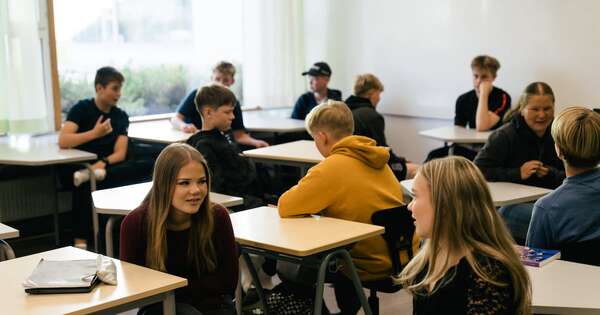 La Nación / Finlandia: beneficios tras prohibir celulares en colegios “superan las expectativas”