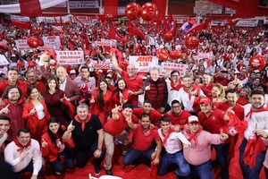 Multitudinario acto en CDE marca inicio de campaña de González Vaesken - ADN Digital