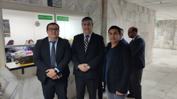Hijos buscan declarar a Salvador Cabañas insano, para administrar bienes