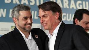 Mario Abdo respalda a Bolsonaro y recibe aluvión de críticas