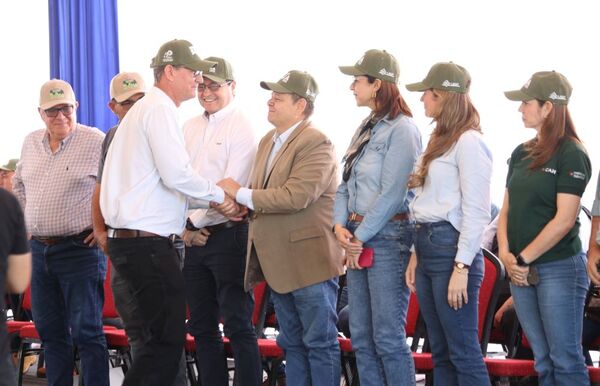 Gremios de la producción destacan labor del INDERT en titulación de tierras de colonos asociados