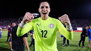 "Gatito" Fernández prioriza Mundial y minutos tras descartar oferta árabe