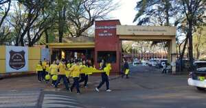 La Nación / “Septiembre Amarillo” motivó marcha de estudiantes de docencia del CRECE