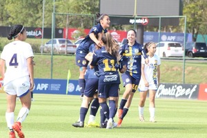Trinidense volvió a ganar, esta vez goleando a Sportivo Luqueño
