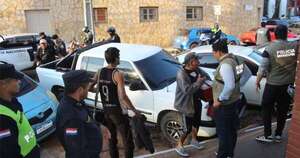 La Nación / Policía demoró a seis cuidacoches