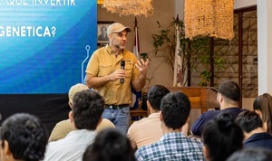 Yambay advirtió sobre la vacunación: “No hay beneficios, todos son riesgos. Es prematuro”