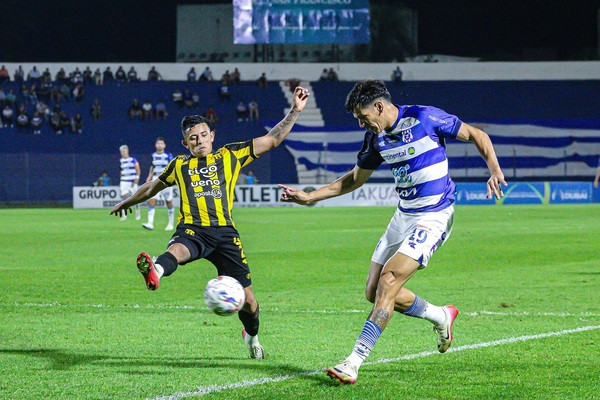 El Gallo Norteño manda en casa: derrotó 1-0 al puntero Guaraní - trece