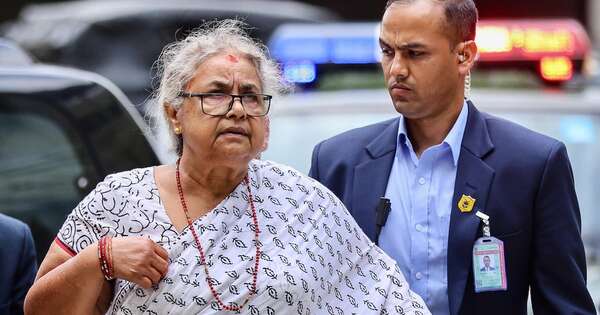 La Nación / Asumió nueva primera ministra en Nepal tras violentas protestas