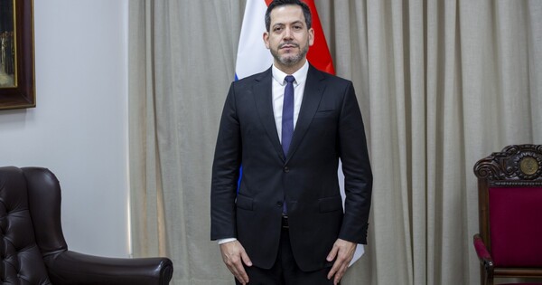 "El principal respaldo que tiene Santiago Peña es Horacio Cartes"