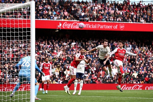 Versus / Arsenal vuelve a la victoria con una goleada sobre Nottingham Forest