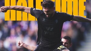 Versus / ¡Impresionante! Omar Alderete se luce en la Premier una vez más