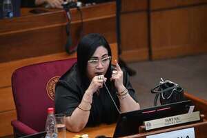 “Yamy Nal” amenaza con pedidos de pérdida de investidura y “casería” de brujas en el Senado - Política - ABC Color