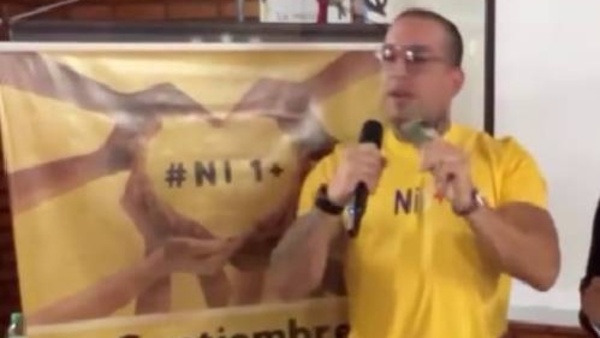 Profesionales de la salud despotrican contra los 'influencers' que se meten con temas delicados