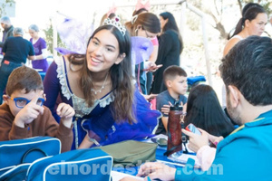Alumnos y docentes de la Carrera de Medicina de UCP celebraron el “Día del Niño Saludable y Feliz” enfrente de la Clínica Central  - El Nordestino