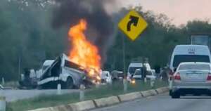 La Nación / Tragedia rutera: al menos 15 muertos es el saldo tras accidente en México