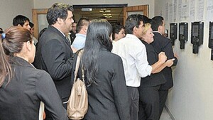 Cobro de “peajes” a funcionarios del Senado se suma a escándalos