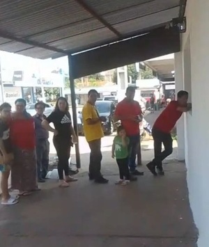 “¡Basta de abusos!”: usuarios de San Lorenzo explotan contra aguatera por facturas impagables y pésimo servicio (video) » San Lorenzo PY
