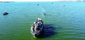 El río Paraná se vistió de fe para celebrar el Día de Stella Maris, patrona de los marinos - La Tribuna