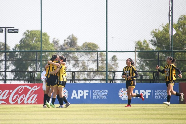 Guarani venció por goleada a Nacional/Humaitá