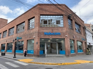 Pequeña empresa y casi desconocida de Argentina se queda con la red 5G en Paraguay