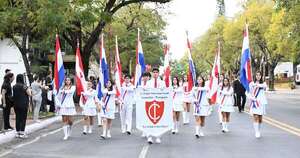 La Nación / Alegría y reencuentro: realizaron desfile por el aniversario 105 del Colegio Internacional
