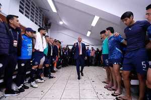 Alfaro: “Gracias a los jugadores, al país por su pasión y su apoyo increíble” | Unicanal