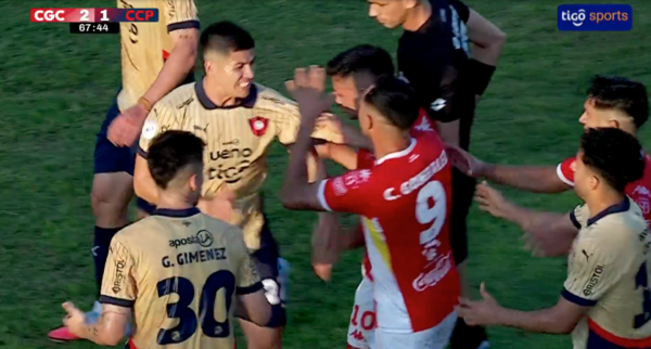 Versus / La curiosa acción en la que General sufrió dos expulsados ante Cerro Porteño