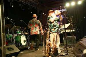 Adiós a Hermeto Pascoal: el brujo que transformaba todo en música - Música - ABC Color