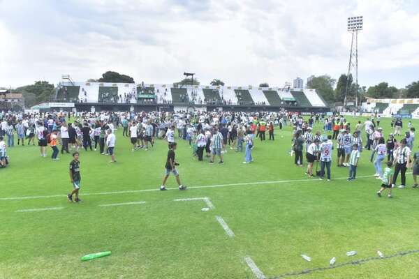 El Laureado retorna a Primera División - Fútbol de Intermedia - ABC Color