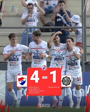 Popular / Nacional noqueó al Decano y los hinchas de la franja armaron sarambi