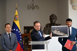 La dictadura de Maduro dijo que un buque militar de EEUU interceptó una embarcación venezolana en el mar Caribe - ADN Digital