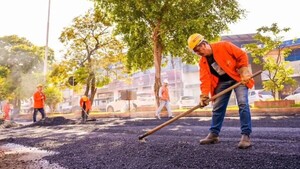 CDE: Ante reclamo ciudadano, tapan los baches de las calles