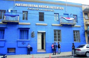 Riveros y Buzarquis inician gira en Caazapá - La Tribuna