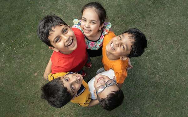La amistad en la infancia: un pilar que forma nuestra vida social y emocional - Estilo de vida - ABC Color