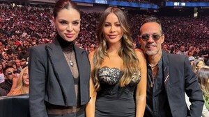 Popular / (VIDEO) ¡Nadia Ferreira se codeó con famosos en medio de la pelea del año!