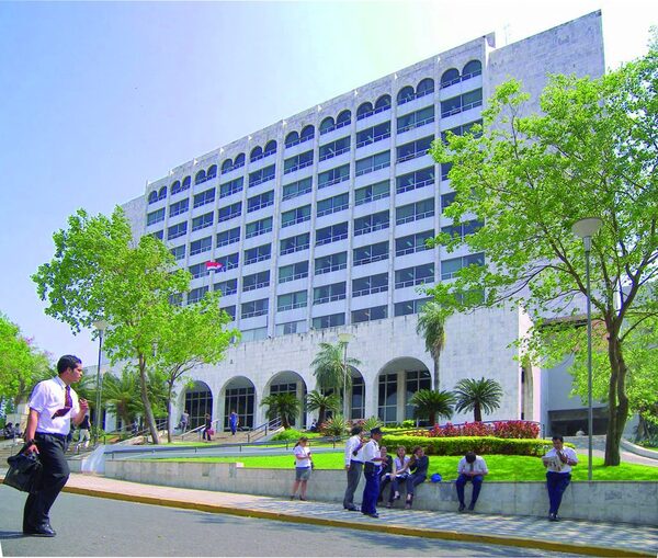 Dos condenas por microtráfico y una por robo - La Tribuna
