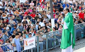 Sacerdote de Caacupé tilda de "títere" al presidente Peña y cuestiona gestión del Gobierno