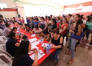 Popular / Brindan asistencia psicológica a péndex para búsqueda de primer empleo