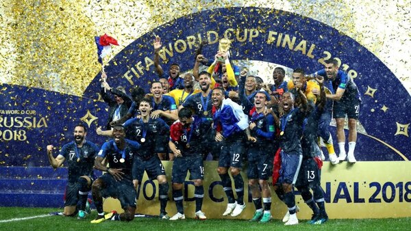 Versus / Un campeón del mundo con Francia anuncia su retiro a los 31 años