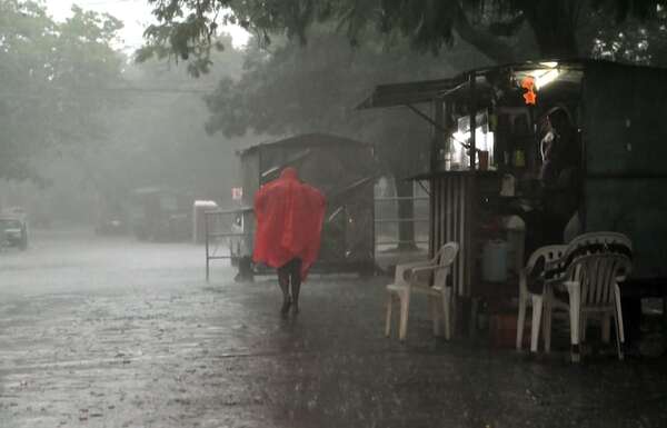 Alerta por tormentas para Asunción y 12 departamentos  - Clima - ABC Color