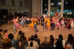 La OSCA y el Ballet Clásico presentarán un espectáculo gratuito en la Plaza Italia - Música - ABC Color