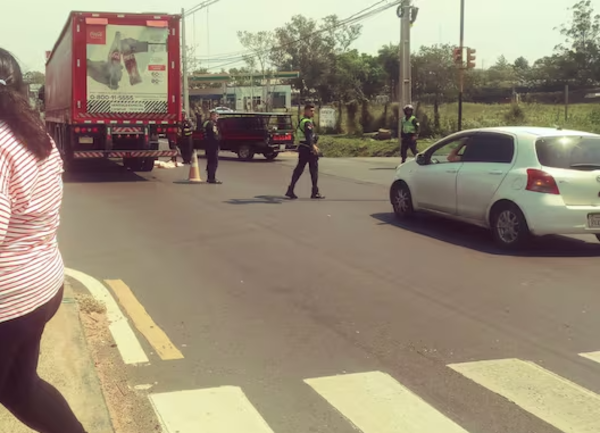 Mujer fallece tras ser atropellada por un camión en Capiatá