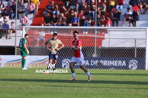 Versus / El insólito antecedente de Ayrton Sánchez: Se hizo viral por "cruzar la vereda" 