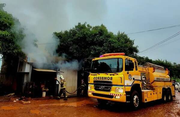 Bomberos K122 de Minga Guazú anuncian paro parcial por falta de pagos municipales - ABC en el Este - ABC Color
