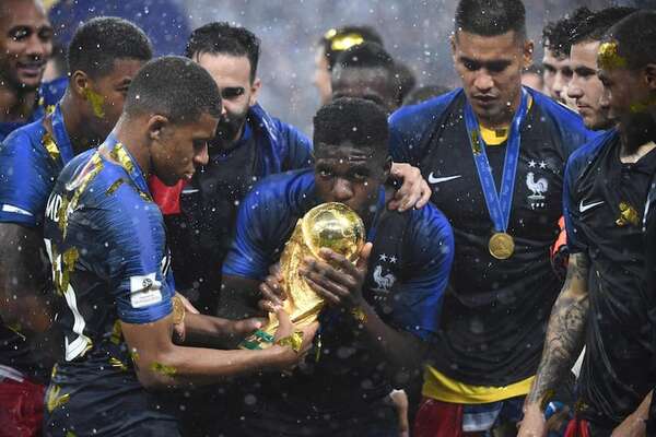 Campeón mundial Umtiti abandona el fútbol - Fútbol - ABC Color