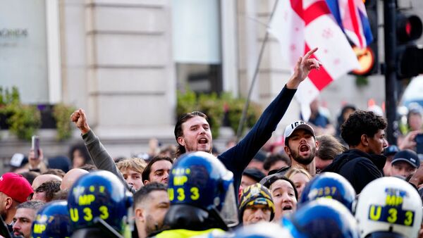 Autoritarismo en las democracias actuales será tema de debate este martes