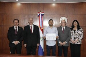 Popular / ¡El "Pachi" Carrizo ya es paraguayo!